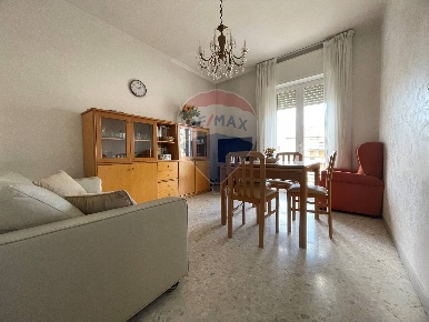 Foto Appartamento in Viale Papa Giovanni XXIII, Bari Picone di 110 m²