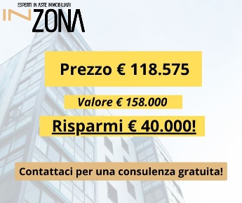 Foto Appartamento in Via Baione, Monopoli Centro di 99 m² con 3 locali