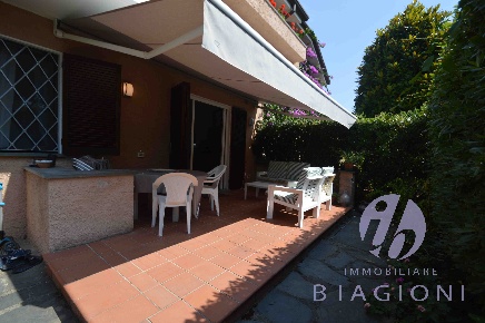 Foto Appartamento a Pietrasanta di 70 m² con 5 locali in vendita