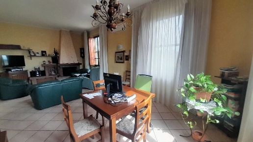 casa indipendente in vendita a Castelfranco di Sotto in zona Orentano