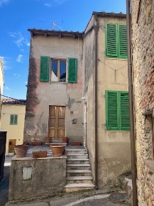 Foto Casa indipendente a Vicopisano Centro di 130 m² con 6 locali