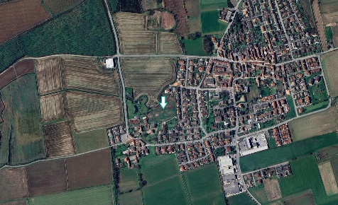 Foto Terreno agricolo a Vellezzo Bellini di 7027 m² in vendita