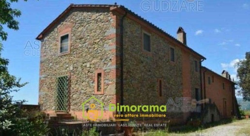 Foto Appartamento in Località La Piana, Montecatini-Terme di 422 m²