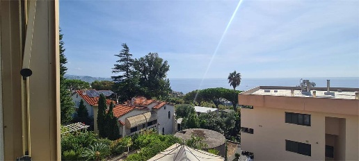 Foto Appartamento in VIA PADRE SEMERIA, Sanremo di 30 m² con 1 locali