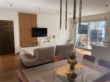 Foto Appartamento in Via M. Giannini 1, Bari Mungivacca di 130 m²