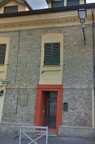 Foto Negozio in Via I Maggio, Canelli di 140 m² con 1 locali in vendita