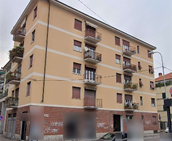 Foto Appartamento in Via Cazzaniga, Brugherio Centro di 72 m² con 4 locali