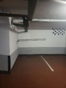 Foto Box in pellegrino rossi  32, Milano Affori di 7 m² con 1 locali