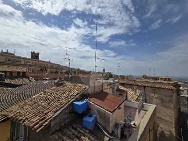 Foto Appartamento in Via del Duomo, Tivoli Centro Storico di 67 m²