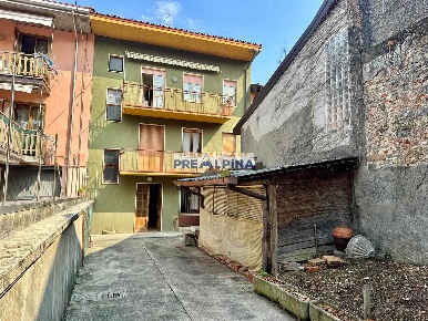 Foto Casa indipendente in Via Capponi 33, Leffe di 195 m² con 3 locali
