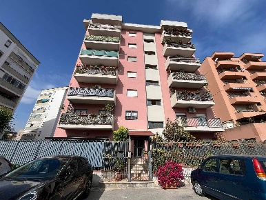 Foto Appartamento in via giulio bonafede  30, Palermo di 127 m² in vendita