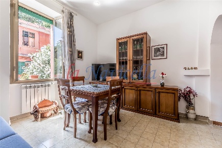 Foto Appartamento in Via degli Orti d'Alibert 27, Roma Trastevere di 66 m²