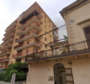 Foto Appartamento a Palermo Zisa di 131 m² con 3 locali in affitto