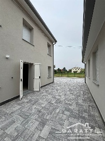Foto Appartamento a Guastalla Centro di 190 m² con 6 locali in vendita