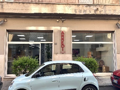 Foto Negozio a Palermo Montegrappa di 180 m² con 1 locali in vendita