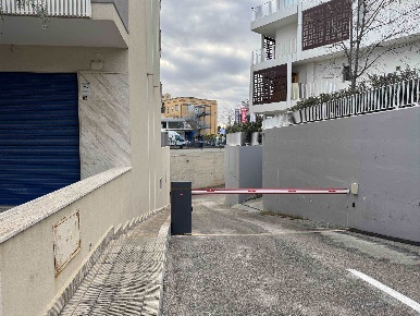 Foto Garage a Monopoli Centro di 21 m² con 1 locali in vendita