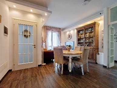 Foto Appartamento a Empoli Pretura - Sanzio di 120 m² con 6 locali