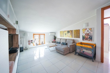 Foto Appartamento in Via Gramsci  52, Palo del Colle Centro di 95 m²