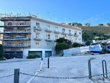 Foto Appartamento in TERRACINA, Napoli Fuorigrotta di 95 m² con 4 locali