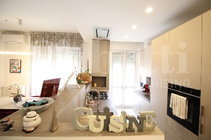 Foto Appartamento in Piazza Petazzi 14, Sesto San Giovanni Centro di 80 m²