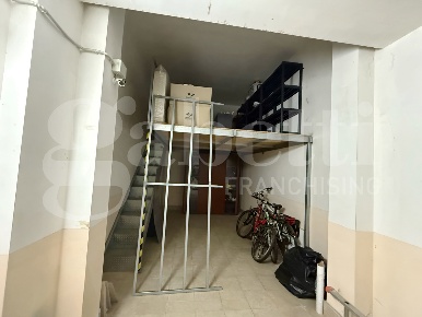 Foto Box in Via Dei Goti 123, Angri Centro di 24 m² in affitto