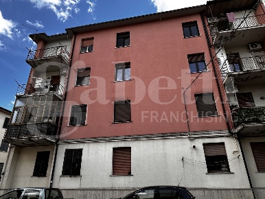 Foto Appartamento in Viale Italia 0, Avellino di 120 m² con 5 locali