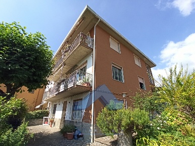 Foto Appartamento in via Patrioti 3, Albino Centro di 124 m² con 4 locali