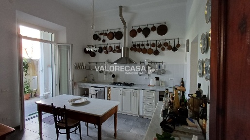 Foto Appartamento in Via Ciro Menotti 32, Carrara Marina di Carrara