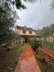 Foto Villa a schiera a Rignano sull'Arno di 200 m² con 6 locali in vendita