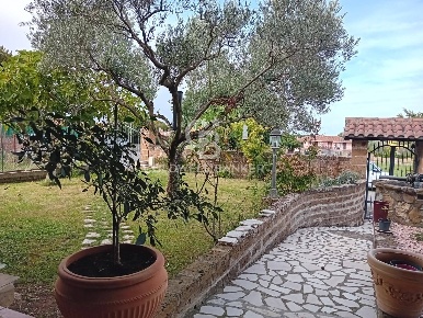 Foto Villa unifamiliare in Via dei Tirreni, Fabrica di Roma di 150 m²