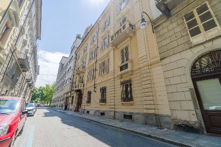 Foto Appartamento in Via Della Rocca, Torino Via della Rocca di 80 m²