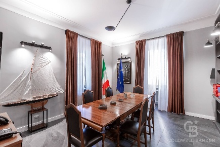 Foto Appartamento in via denza, Roma Euclide di 210 m² con 9 locali