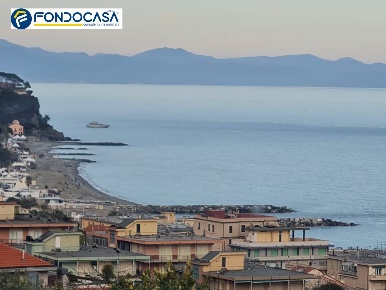 Foto Casa indipendente a Albissola Marina di 113 m² con 4 locali in vendita