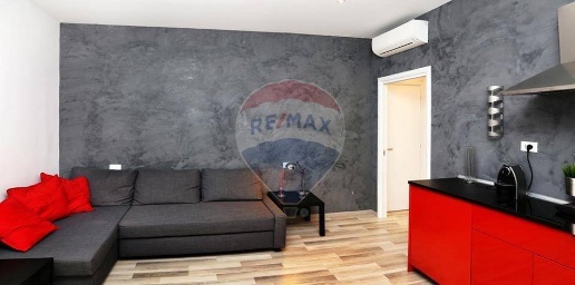 Foto Appartamento in Viale Leonardo da Vinci, Roma Garbatella di 100 m²
