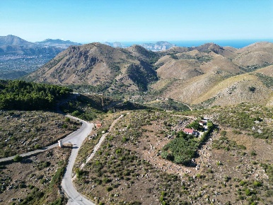 Foto Terreno agricolo in Contrada Rebuttone, Altofonte di 10000 m²
