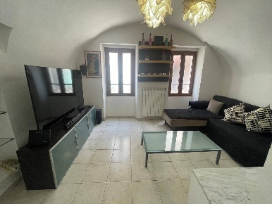 Foto Appartamento in Via Veziano, Isolabona di 70 m² con 4 locali