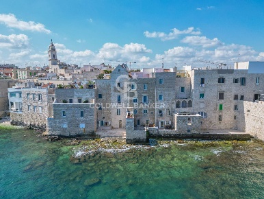 Foto Attico in Via Sant'Orsola, Molfetta di 140 m² con 4 locali in vendita