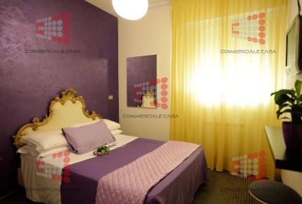 Foto Hotel in via Rdella Vittoria, Mirano Mirano Paese di 500 m² in vendita