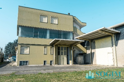 Foto Capannone industriale in Viale dell'Industria, Paderno Dugnano