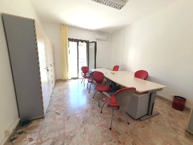 Foto Ufficio in Viale Tisia, Siracusa Tica - Zecchino di 108 m² in affitto