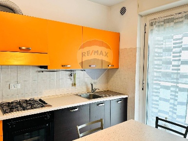 Foto Appartamento in VIA CASSINARI, Milano Santa Giulia di 57 m² in affitto