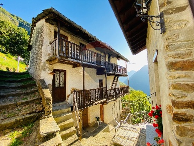 Foto Casa indipendente in LOCALITA LILLIANES, Lillianes di 100 m²