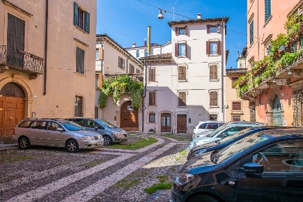 Foto Appartamento in Via Corte Quaranta, Verona Centro Storico di 297 m²