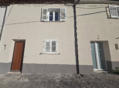 Foto Casa indipendente in Via centrale, L'Aquila Bagno - Monticchio