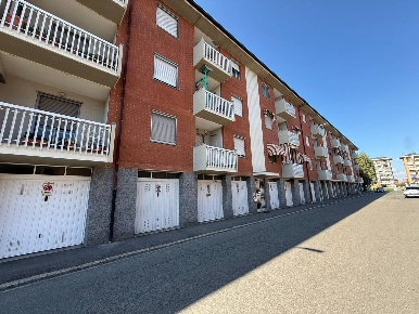 Foto Appartamento a Alessandria Cristo di 90 m² con 4 locali in vendita
