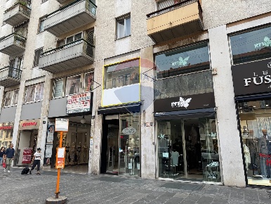 Foto Ufficio in Galleria Buenos Aires, Milano Morgagni di 74 m² in affitto