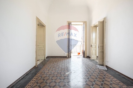 Foto Appartamento in Via Merlino, Catania Cibali di 305 m² con 11 locali