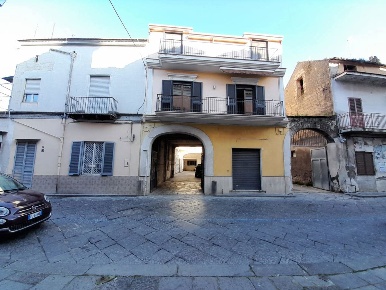 Foto Appartamento in Campiglione, Caivano Centro di 60 m² con 2 locali