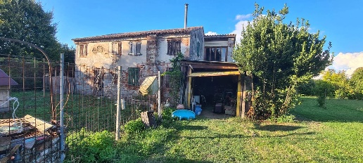Foto Casa indipendente in Via Verdi 10/B, Villa Estense Centro di 100 m²