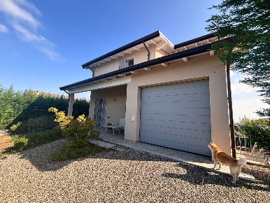 Foto Villa bifamiliare in Via Guastoni 3, Montù Beccaria Centro di 160 m²